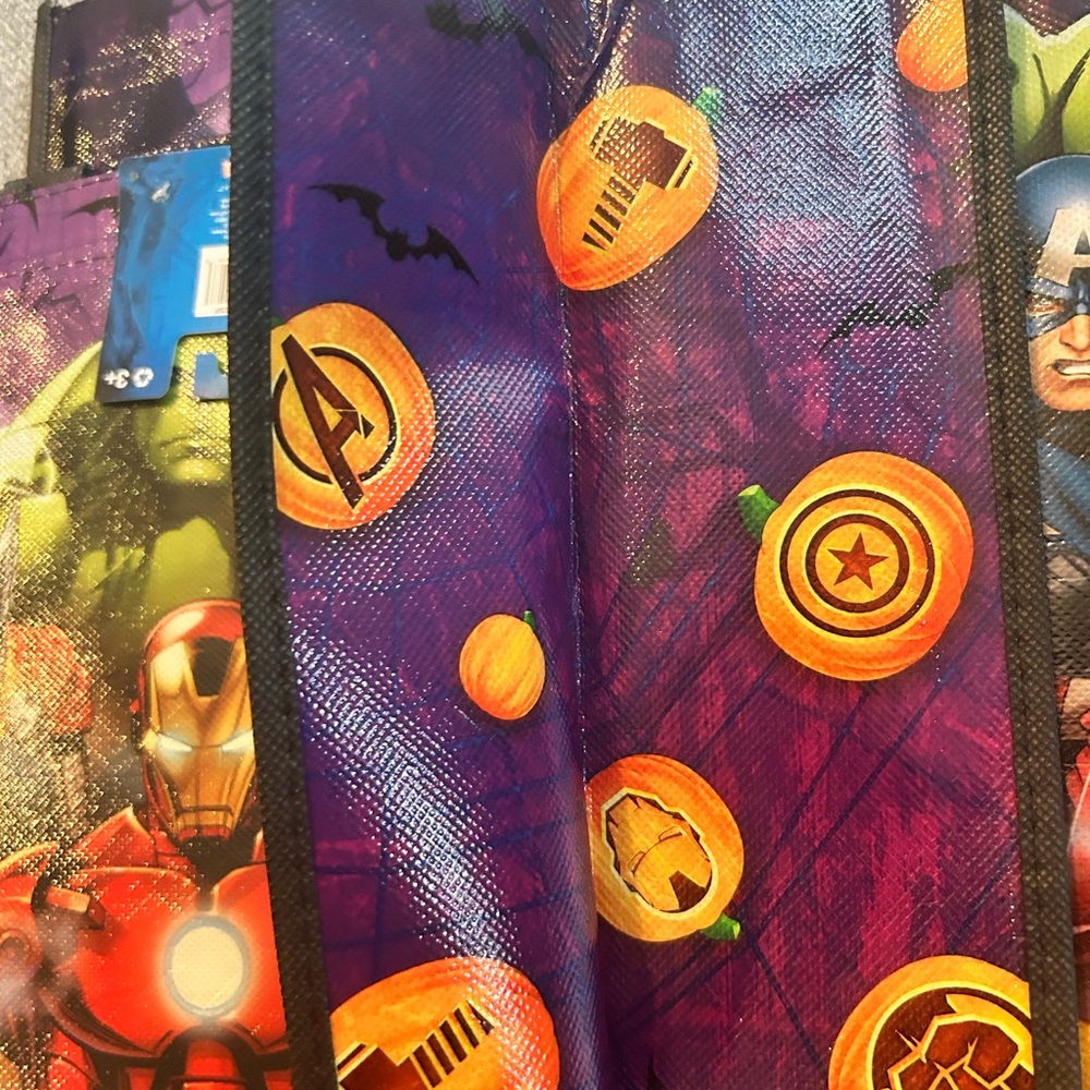 Set of 3 Marvel Avengers Reusable Tote Bags Halloween Trick or Treat NEW - Picture 4 of 7